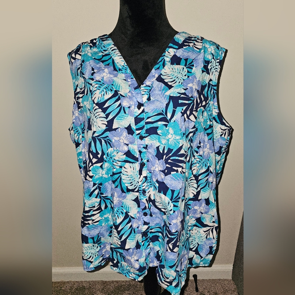 Women's Plus Size 1X Sleeveless Shirt